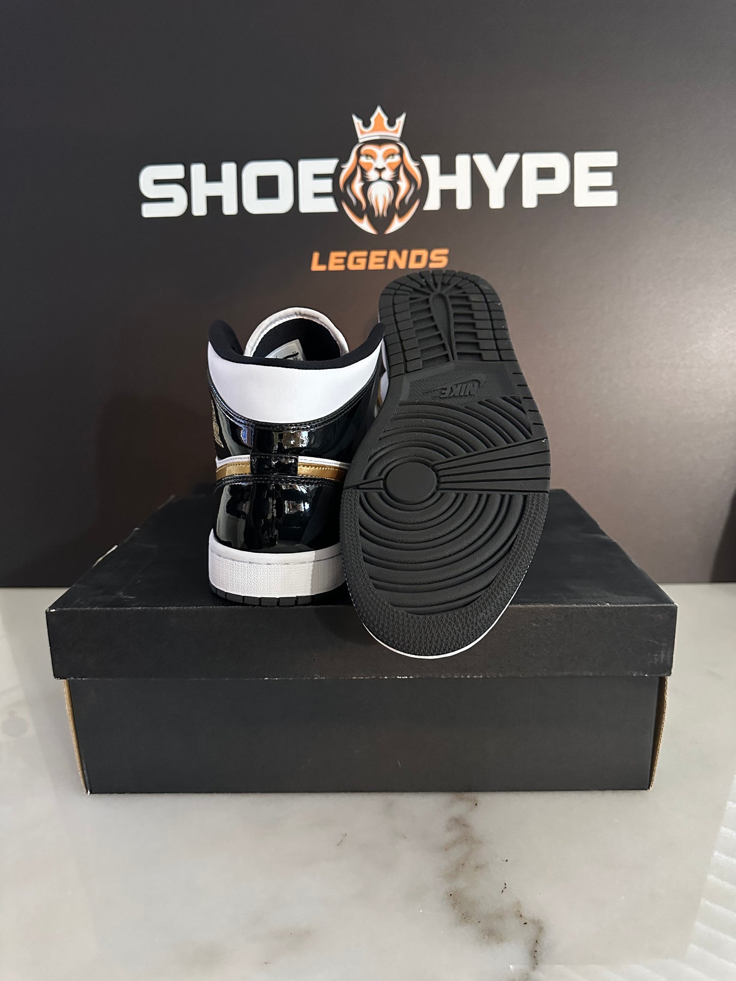 Pre-Owned Air Jordan 1 Mid Patent Black White/Gold